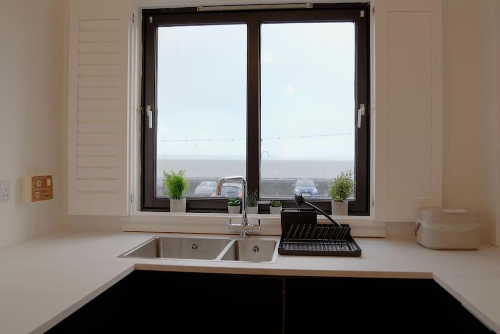Seaside Apartment Largs